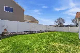 951 E 825 N, Ogden, UT 84404 - Photo 21