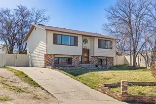 5080 S Lewis Clark Cir W, Kearns, UT 84118 - Photo 3