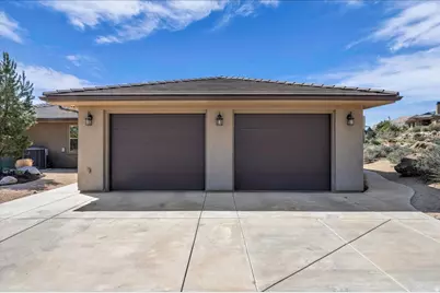 401 W Silver Rd, Leeds, UT 84746 - Photo 17