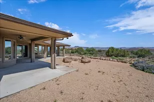 401 W Silver Rd, Leeds, UT 84746 - Photo 13