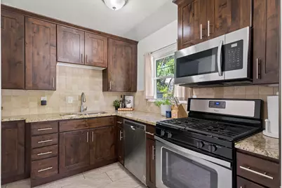 802 S Brookside Dr E, Springville, UT 84663 - Photo 9