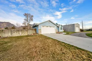 11042 N 5600 W, Highland, UT 84003 - Photo 3