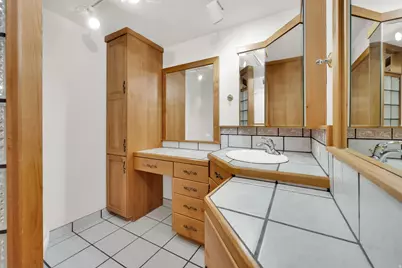 11042 N 5600 W, Highland, UT 84003 - Photo 29