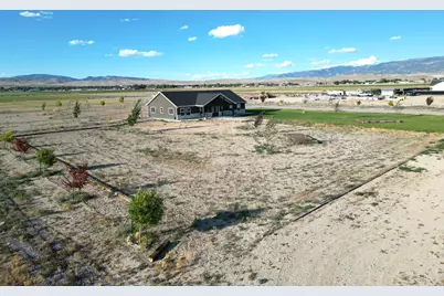 10886 W 9300 S #3, Centerfield, UT 84622 - Photo 3