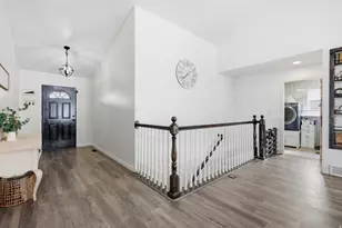 8262 S Pin Oak Dr, West Jordan, UT 84081 - Photo 3