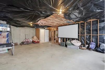 8262 S Pin Oak Dr, West Jordan, UT 84081 - Photo 17