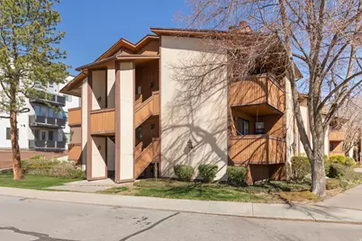 1075 Countrywoods Cir. E #21A, Cottonwood Heights, UT 84047 - Photo 3