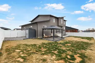 677 E Kings Landing, Tooele, UT 84074 - Photo 41