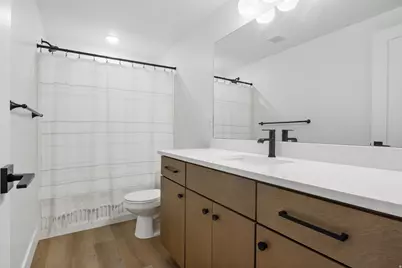 677 E Kings Lndg, Tooele, UT 84074 - Photo 37