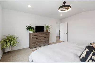 677 E Kings Lndg, Tooele, UT 84074 - Photo 21