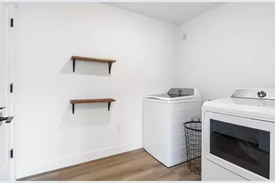 677 E Kings Lndg, Tooele, UT 84074 - Photo 31