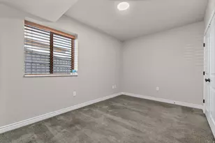 6930 N Comanche St, Eagle Mountain, UT 84005 - Photo 19