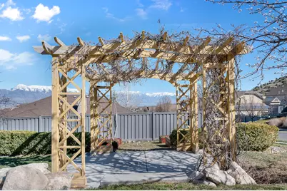 6930 N Comanche St, Eagle Mountain, UT 84005 - Photo 25