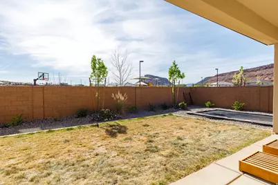 2798 E Smith Creek Dr, Washington, UT 84780 - Photo 31