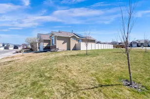 2487 W Harmony Dr, Layton, UT 84041 - Photo 33