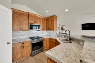 2487 W Harmony Dr, Layton, UT 84041 - Photo 9