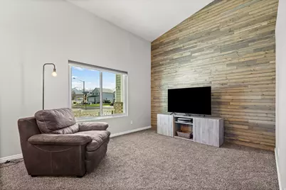 5099 S 3925 W, Roy, UT 84067 - Photo 7