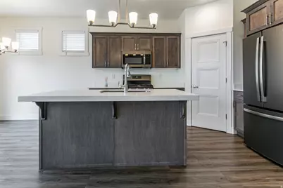 1313 E Weyburn Ln, Holladay, UT 84117 - Photo 13