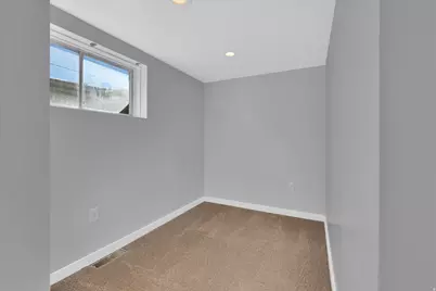 215 E 200 N, Providence, UT 84332 - Photo 25