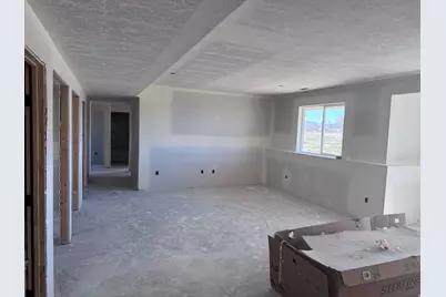 5777 W 4100 S, Hooper, UT 84315 - Photo 27