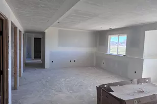 5777 W 4100 S, Hooper, UT 84315 - Photo 25