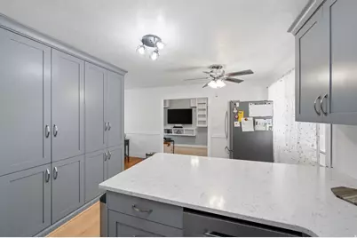 6329 W King Dr, West Valley, UT 84128 - Photo 7