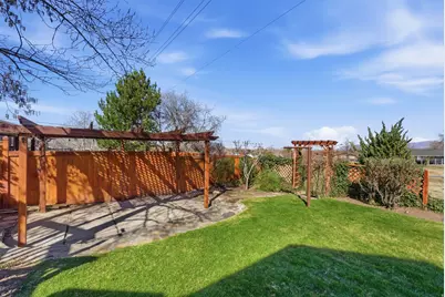 2551 E Sundown Ave, Cottonwood Heights, UT 84121 - Photo 37