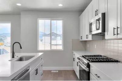 6759 N Desert Crk, Eagle Mountain, UT 84005 - Photo 11