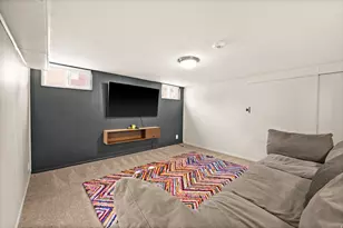 190 W 1800 S, Bountiful, UT 84010 - Photo 19