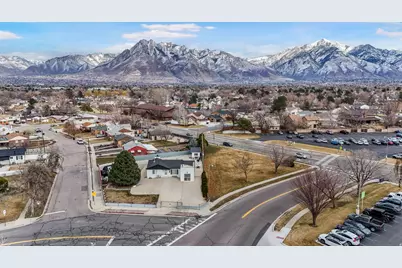 5769 S Hillside Dr, Murray, UT 84107 - Photo 3