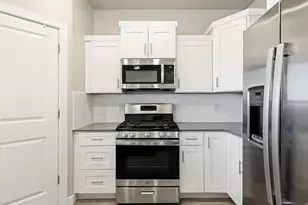 153 E 3100 N, Cedar City, UT 84721 - Photo 9