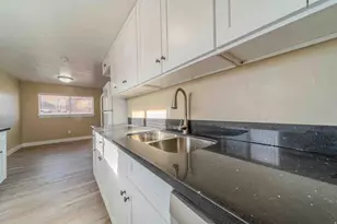 377 W 200 N, Roosevelt, UT 84066 - Photo 5