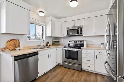 2164 W Camelot Way S, West Jordan, UT 84084 - Photo 15