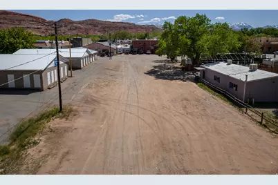 67 S 100 W, Moab, UT 84532 - Photo 3