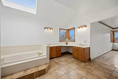 32 Northridge Way, Sandy, UT 84092 - Photo 21