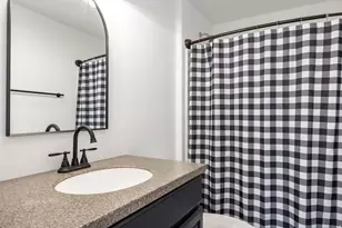 1070 E Hunter Ln, Eagle Mountain, UT 84005 - Photo 31