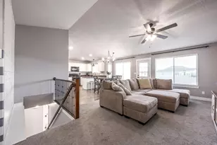 1070 E Hunter Ln, Eagle Mountain, UT 84005 - Photo 3