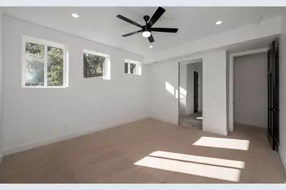 5619 S Fox Chase Dr E, South Ogden, UT 84403 - Photo 23