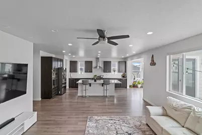 2283 N Elderberry Dr, Saratoga Springs, UT 84045 - Photo 5