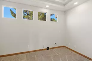 720 E Meadow Ln, Washington, UT 84780 - Photo 9