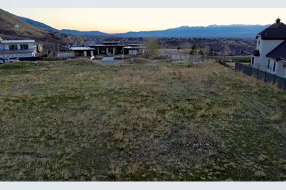 3983 E Canyon Estate Dr #31, Cottonwood Heights, UT 84121 - Photo 11