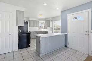 790 N 200 W, Logan, UT 84321 - Photo 7