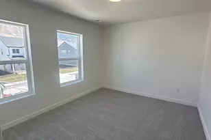 3643 N Eagle Dr, Eagle Mountain, UT 84005 - Photo 9