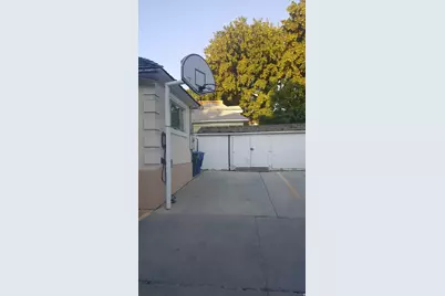 612 E 300 S, Salt Lake City, UT 84102 - Photo 9