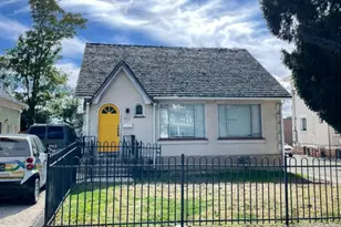 612 E 300 S, Salt Lake City, UT 84102 - Photo 1