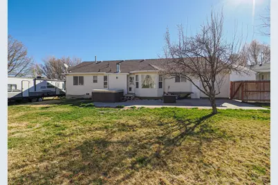 13830 S Little Water Peak Dr, Riverton, UT 84096 - Photo 3