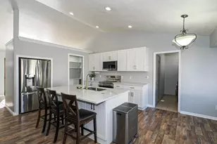 13830 S Little Water Peak Dr, Riverton, UT 84096 - Photo 17