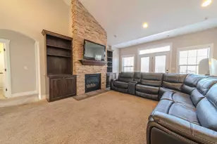 85 S Constitution Dr, Roosevelt, UT 84066 - Photo 5