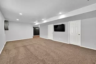 8450 S 865 E, Sandy, UT 84094 - Photo 25