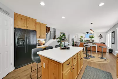 8450 S 865 E, Sandy, UT 84094 - Photo 9